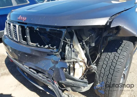 2017 Jeep Grand Cherokee Trailhawk 4X4 z USA, uszkodzony, nr VIN 1C4RJFLT3HC612992